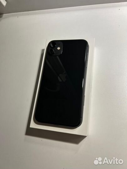 iPhone 11, 64 ГБ