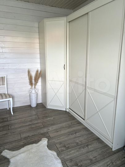 Коттедж 241 м² на участке 6 сот.