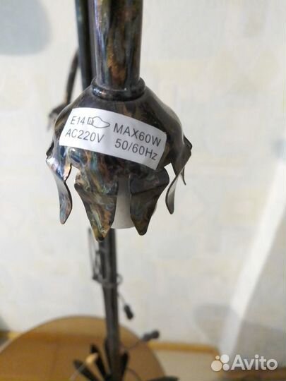 Торшер со столиком (битые плафоны)