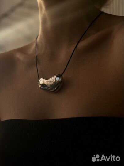 Украшение на шею, подвеска