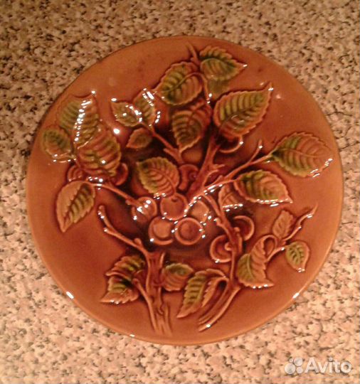Декоративные-тарелка и кашпо-винтаж зик Конаково
