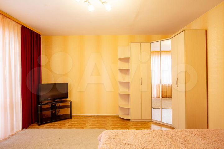 1-к. квартира, 45 м², 1/9 эт.