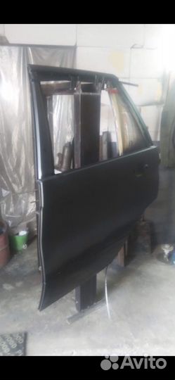 Задняя левая дверь BMW X5 e53