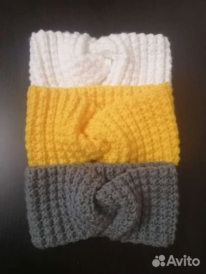 Повязка на голову вязаная