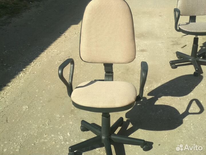 Компьютерное кресло