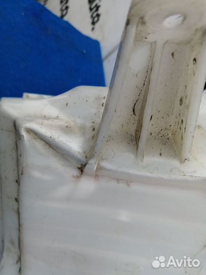 Бачок омывателя под 2 мотора без датчика уровня