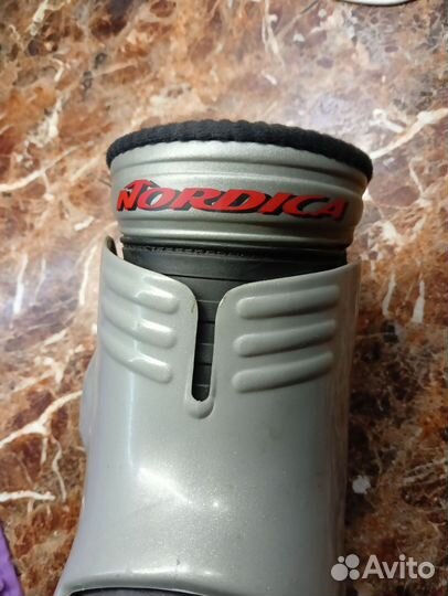 Горнолыжные ботинки