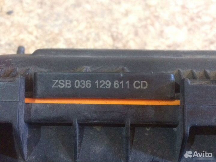 Корпус воздушного фильтра Audi