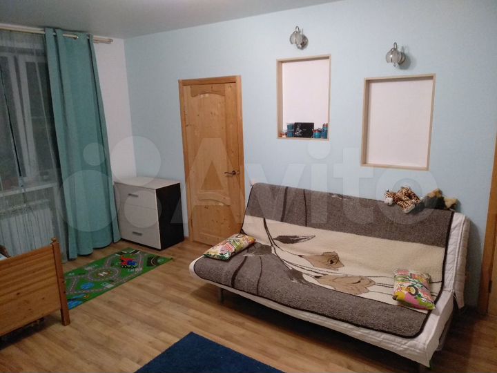 2-к. квартира, 42 м², 1/2 эт.