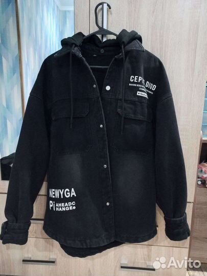 Джинсовая куртка