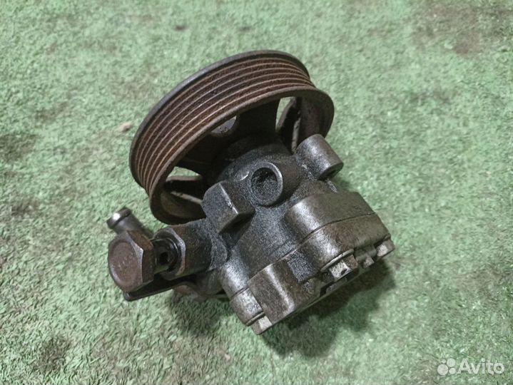 Насос гур Hyundai Santa Fe II (2005—2010)