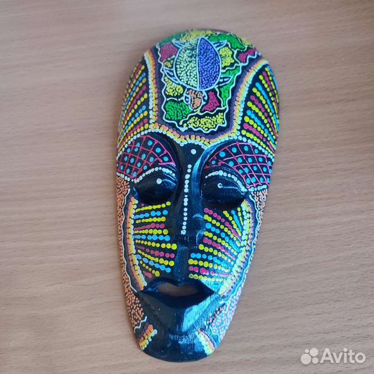 Маска декоративная
