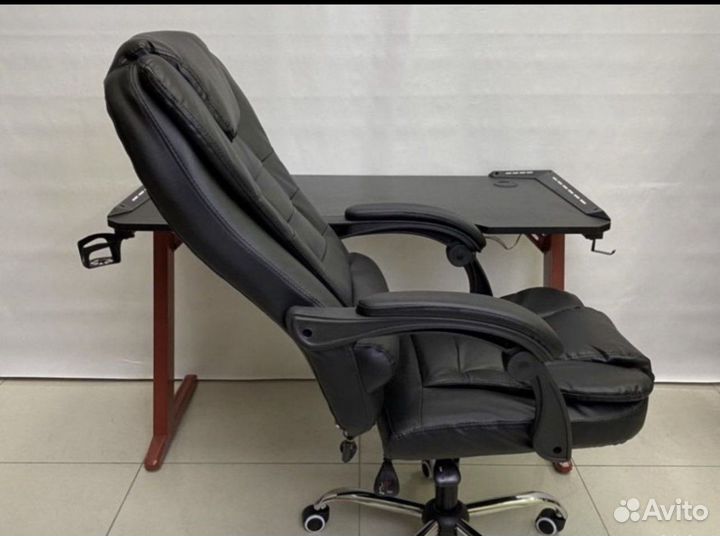 Компьютерное кресло руководителя офисное