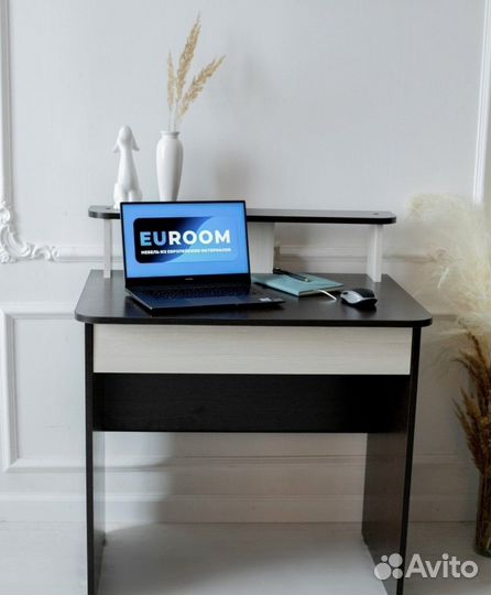 Столик для ноутбука