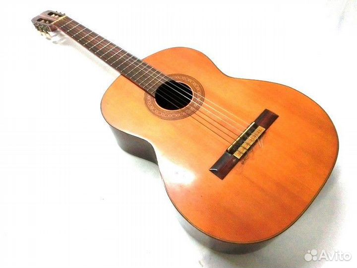 Гитара классическая-мастер Кисо от Сузуки