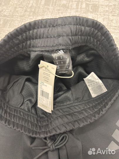 Спортивные штаны adidas