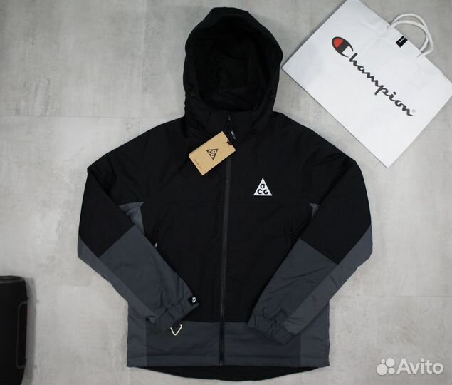 Осенняя куртка Nike ACG