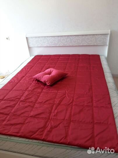 Одеяло с подушкой