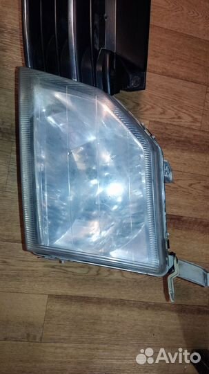 Фары и решетка Toyota Pysar, Daihatsu gran move 1