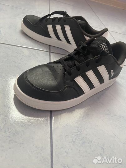 Кроссовки Adidas