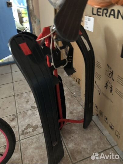 Сани и детский сноуборд