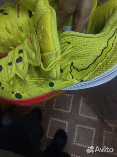 Nike kyrie spongebob баскетбольные кроссовки