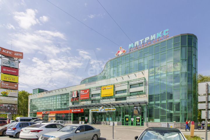 Сдам торговое помещение, 900 м²