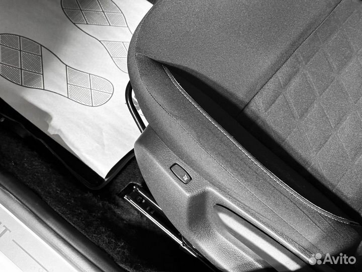 Renault Sandero Stepway 1.6 МТ, 2019, 37 351 км