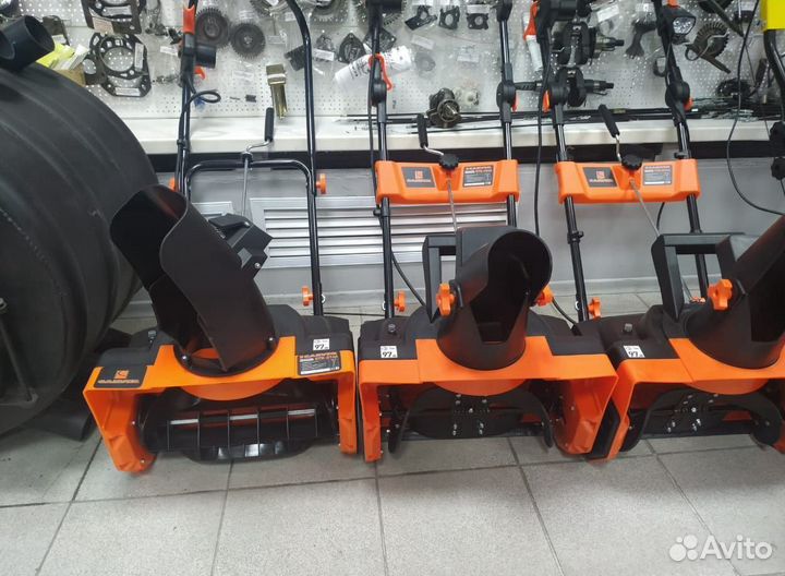 Снегоуборщики в ассортименте