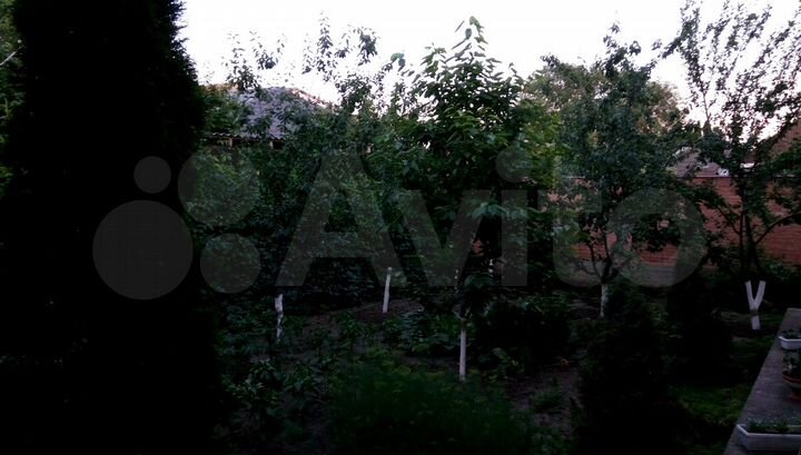 Дом 300 м² на участке 13 сот.