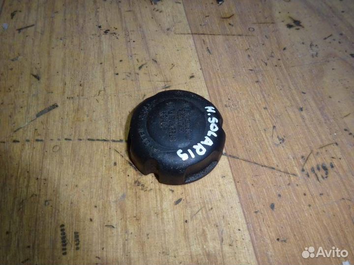 Крышка расширительного бачка Hyundai Solaris 2010