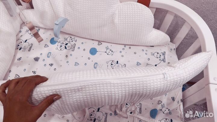Бортики в кроватку