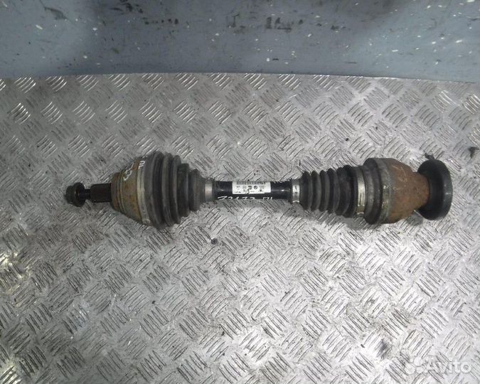 VW Tiguan 1 Полуось передняя левая