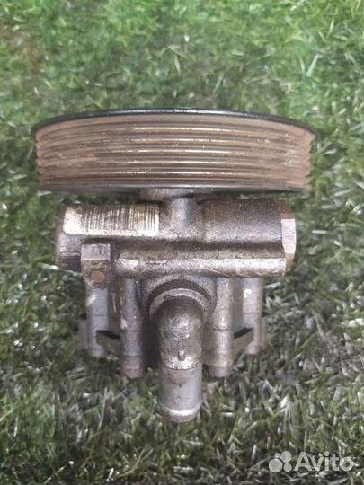 Насос гур Nissan Almera G15