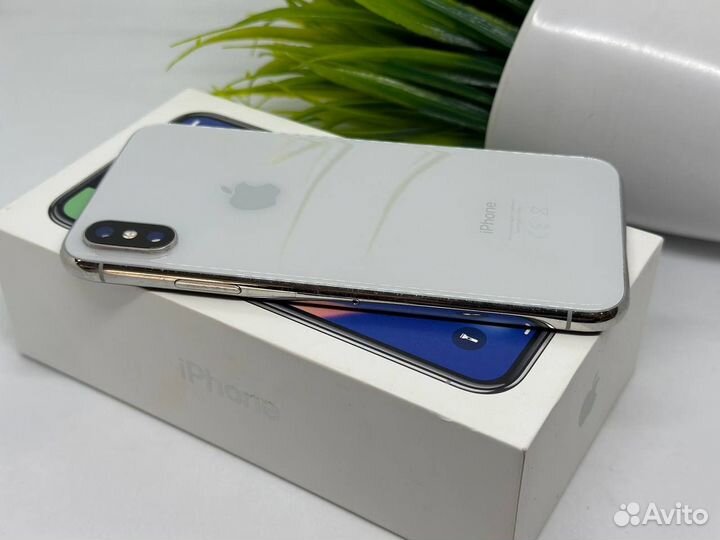 iPhone X, 64 ГБ