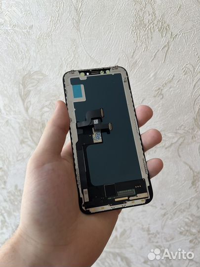 Дисплей на iPhone X