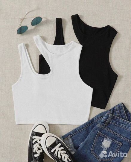 Топ с вырезом