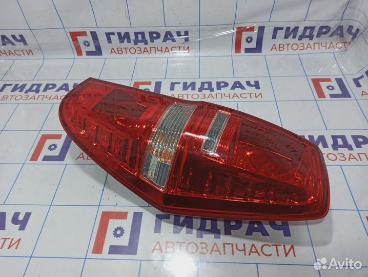 Фонарь задний правый Hyundai Grand Starex (TQ) 924