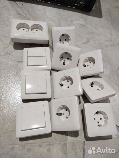 Розетки и выключатели