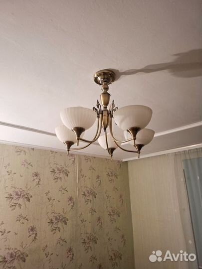 Люстра потолочная бу