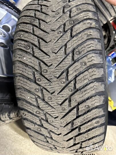 Nokian Tyres Hakkapeliitta 8 SUV 285/60 R18