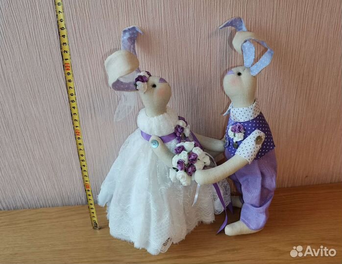Игрушка ручной работы Свадебная пара Зайцы