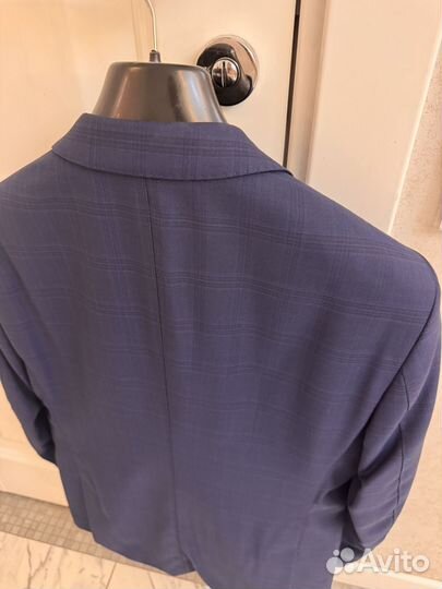 Мужской классический костюм 48 размер