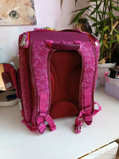 Школьный рюкзак