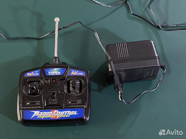 Детский квадроцикл на аккумуляторе