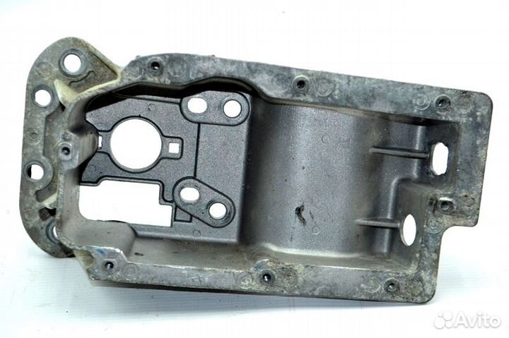 Кронштейн рычага коробки передач renault trucks Ma