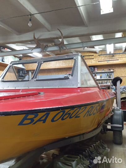Продаётся моторная лодка Крым