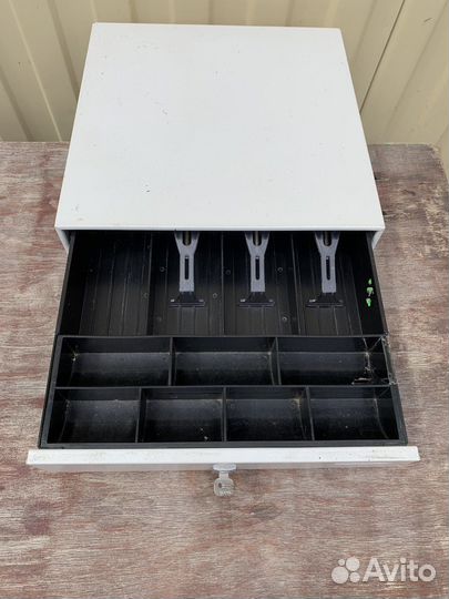 Денежный ящик