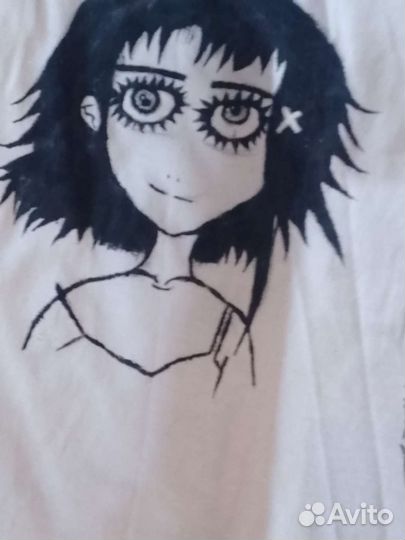 Рисую красками на одежде, вот примеры :