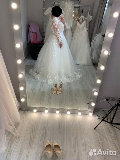 Свадебное платье